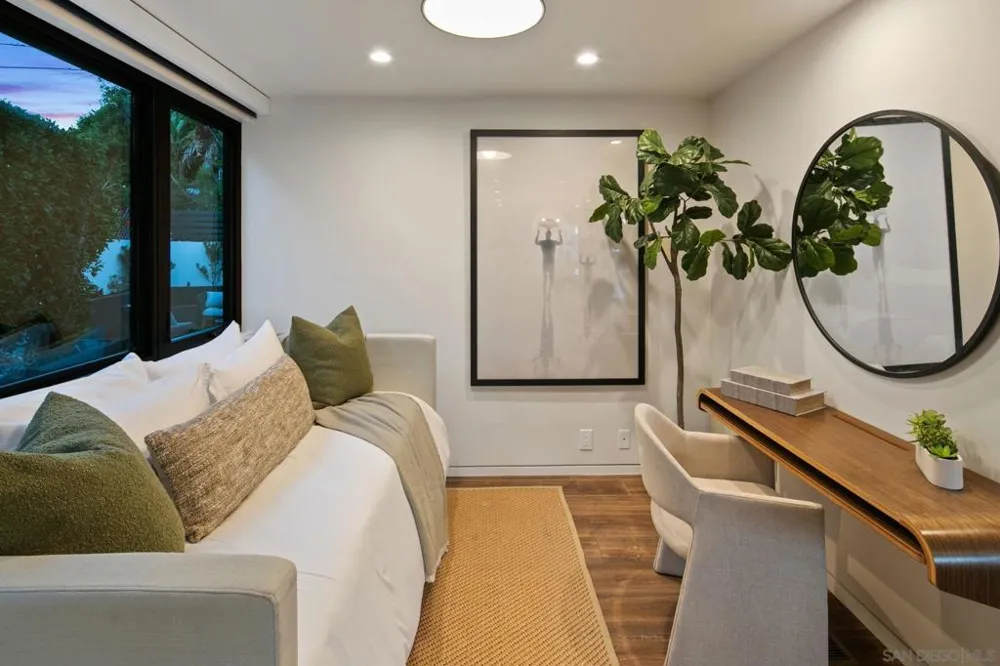 5503 Chelsea Avenue La Jolla, CA 92037