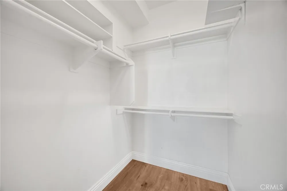 6938 Laurel Canyon #303 North Hollywood, CA 91605