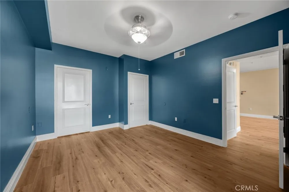 6938 Laurel Canyon #303 North Hollywood, CA 91605