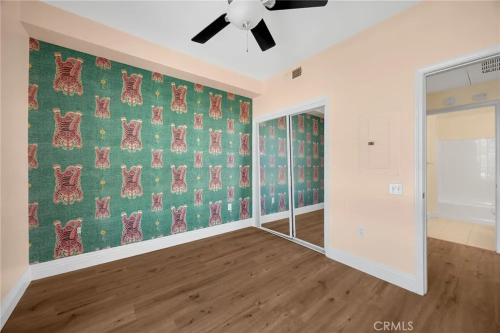 6938 Laurel Canyon #303 North Hollywood, CA 91605