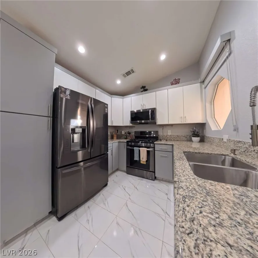 5415 W Harmon Avenue #2137 Las Vegas, NV 89103