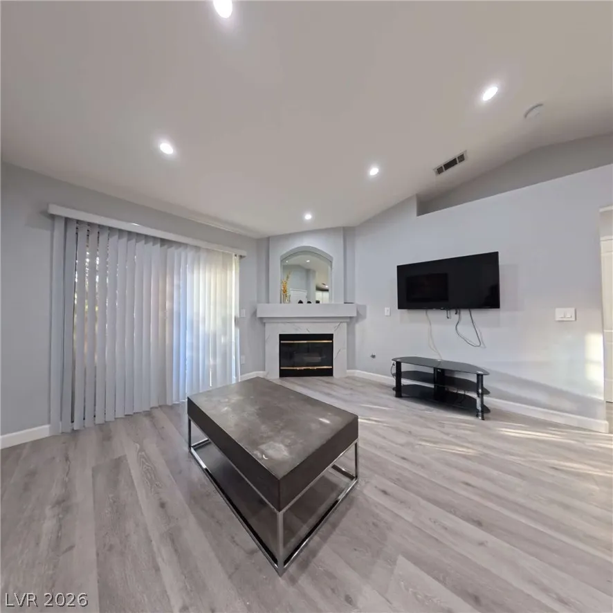 5415 W Harmon Avenue #2137 Las Vegas, NV 89103