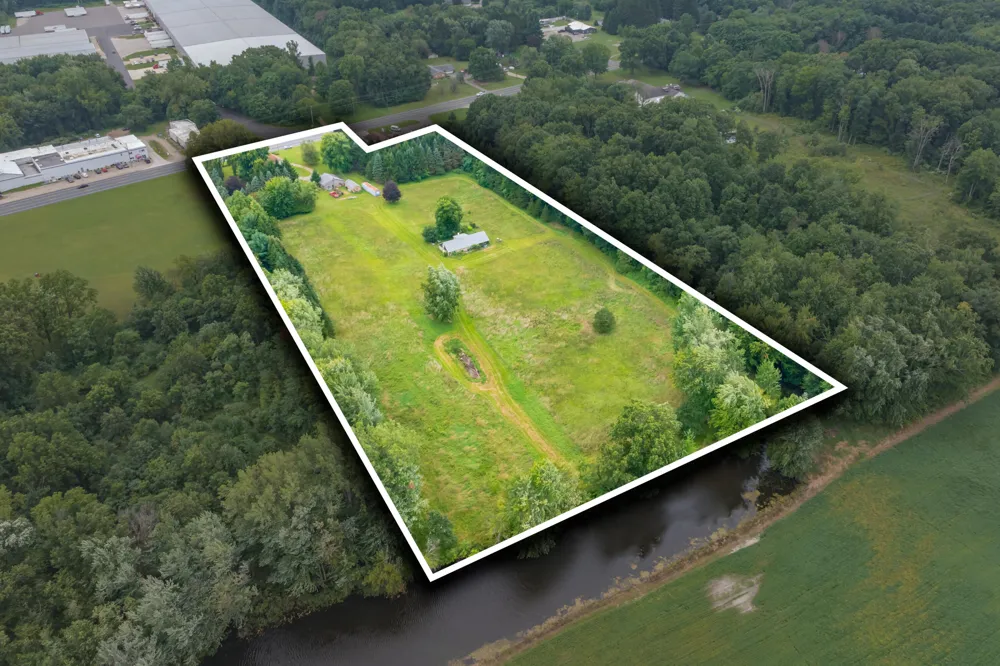 39264 W Red Arrow Highway Paw Paw Township, MI 49079