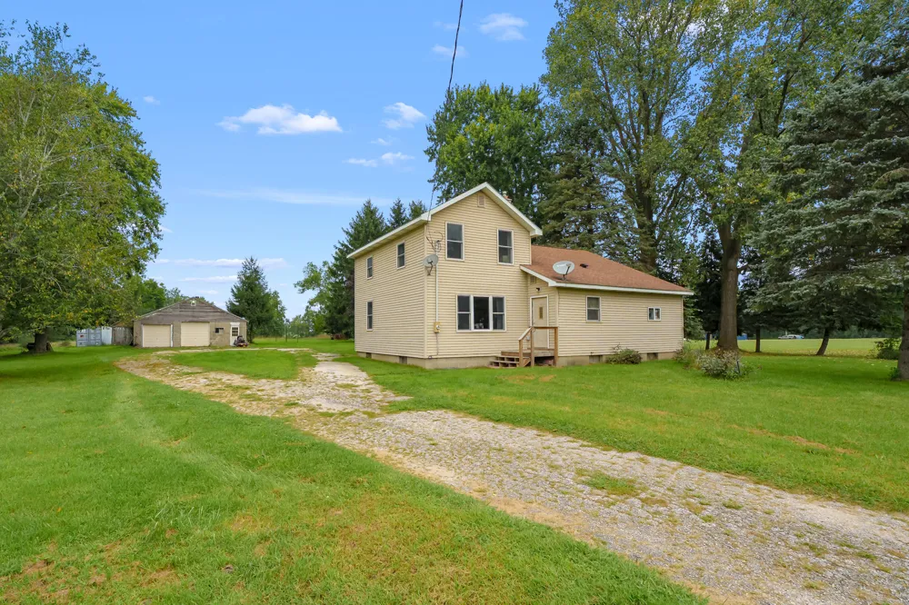 39264 W Red Arrow Highway Paw Paw Township, MI 49079
