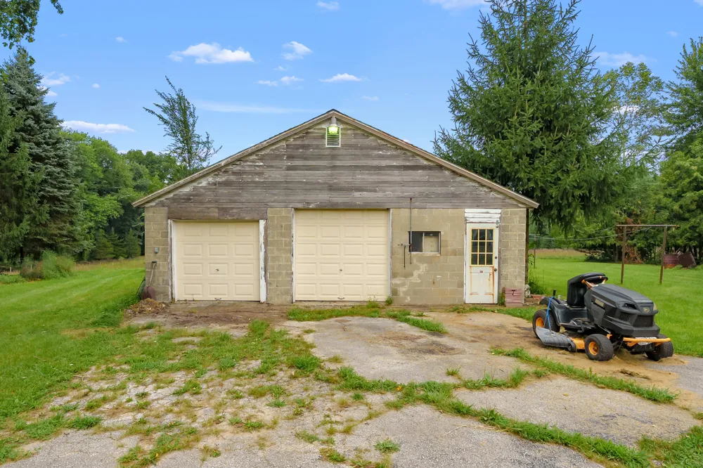 39264 W Red Arrow Highway Paw Paw Township, MI 49079