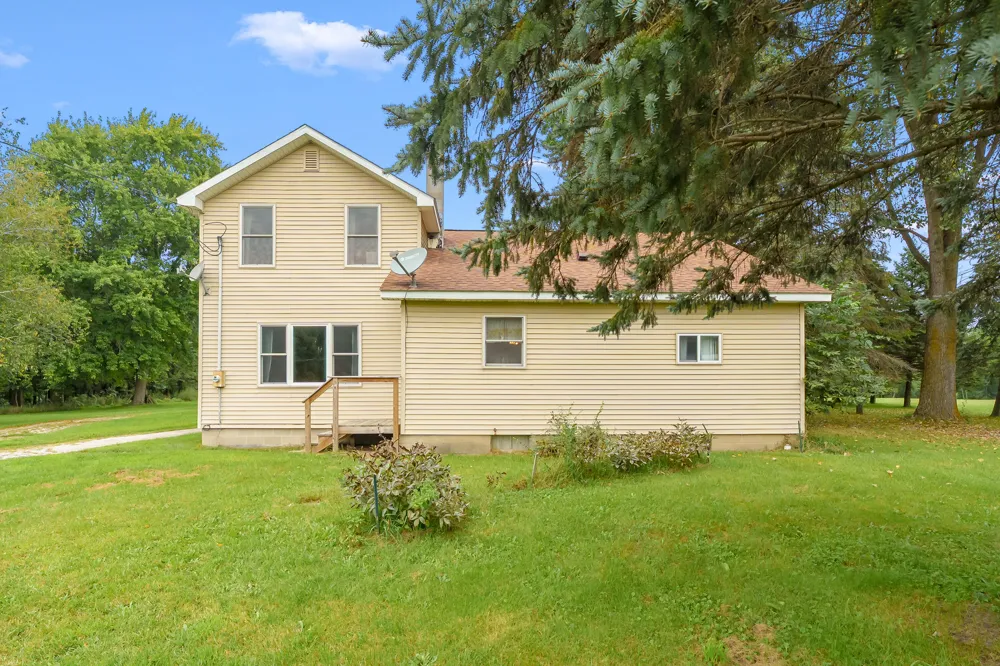 39264 W Red Arrow Highway Paw Paw Township, MI 49079