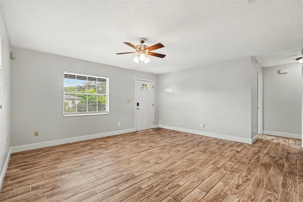 8503 FISH LAKE ROAD Tampa, FL 33619