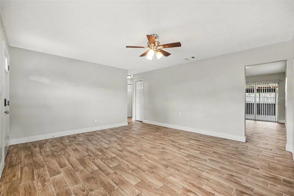 8503 FISH LAKE ROAD Tampa, FL 33619