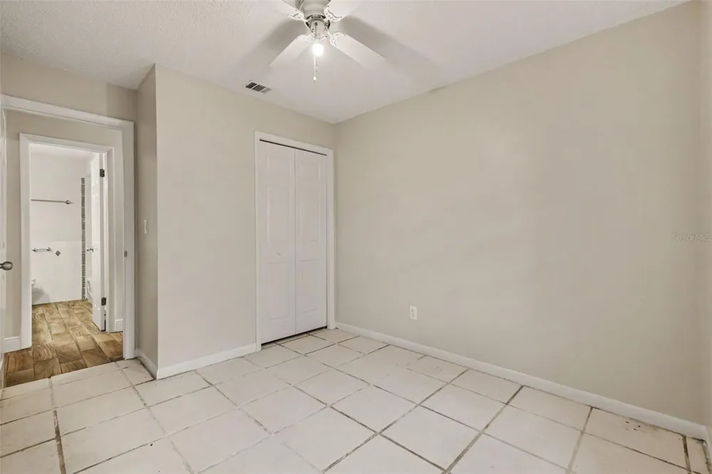 8503 FISH LAKE ROAD Tampa, FL 33619