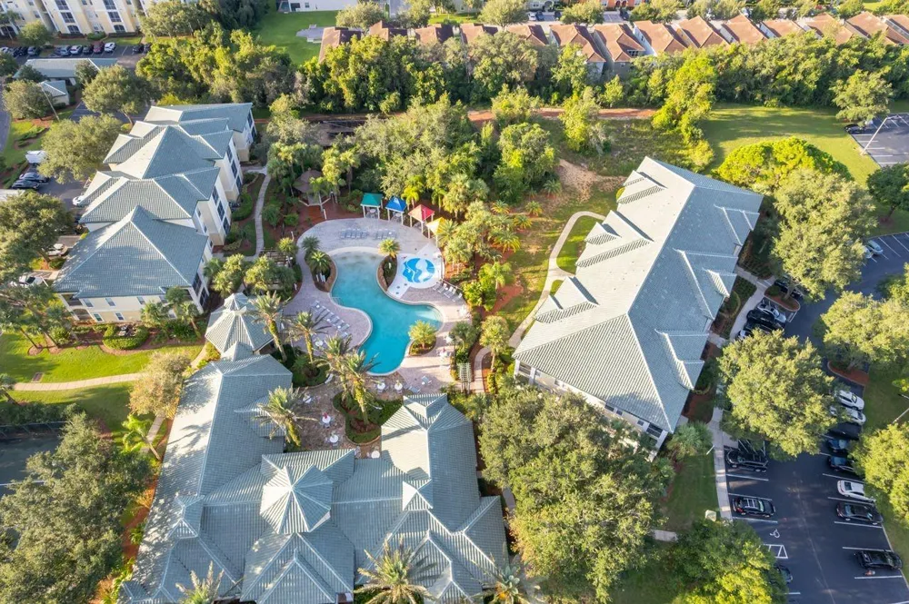 8900 LEGACY COURT #204 Kissimmee, FL 34747