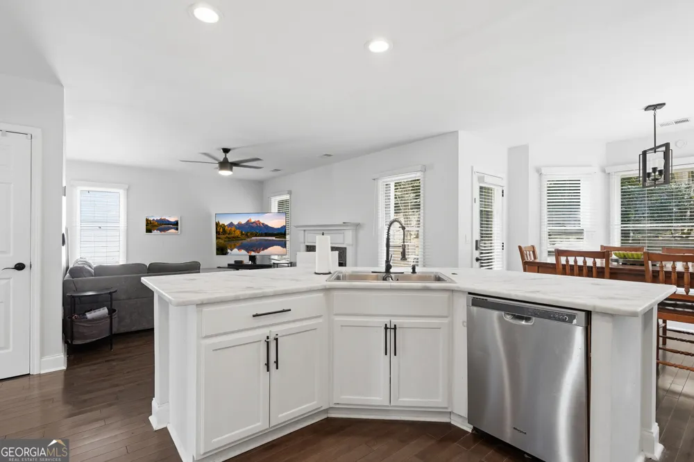 4960 Niagara DR NW Acworth, GA 30102