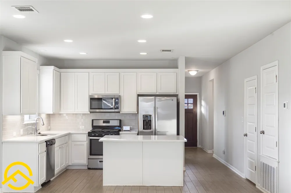 3008 Sage Ranch Drive Leander, TX 78641