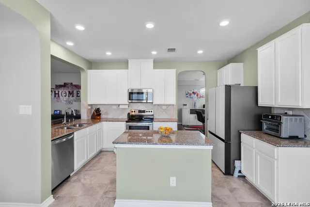 429 Landmark Stone Cibolo, TX 78108