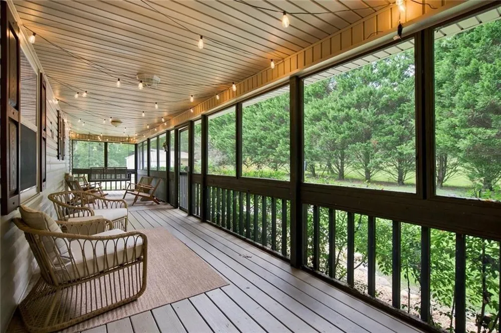 33 Pigeon Creek Drive Blue Ridge, GA 30513