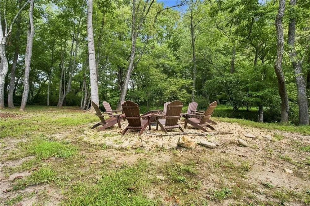 33 Pigeon Creek Drive Blue Ridge, GA 30513