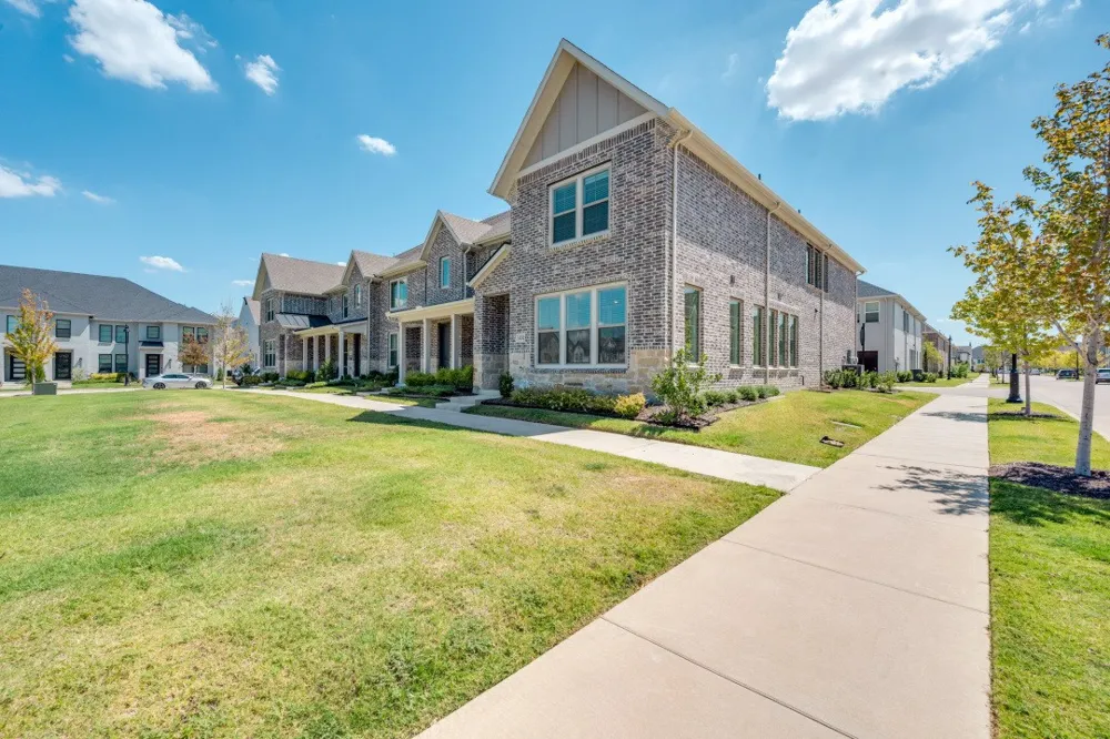 4332 Hopewell Street North Richland Hills, TX 76180