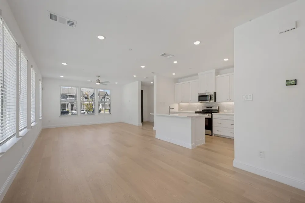 4332 Hopewell Street North Richland Hills, TX 76180