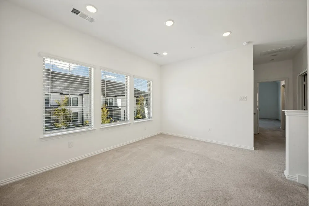 4332 Hopewell Street North Richland Hills, TX 76180