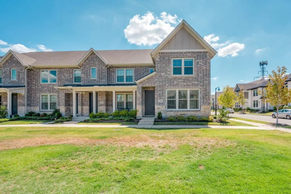 4332 Hopewell Street North Richland Hills, TX 76180