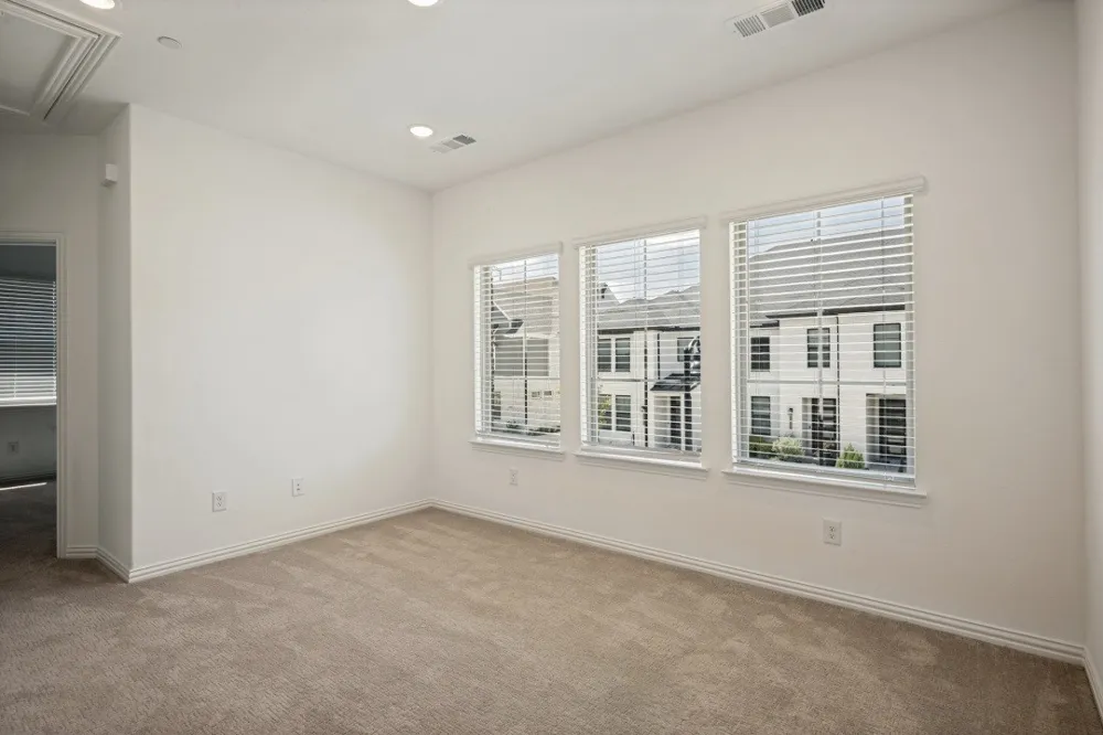4332 Hopewell Street North Richland Hills, TX 76180
