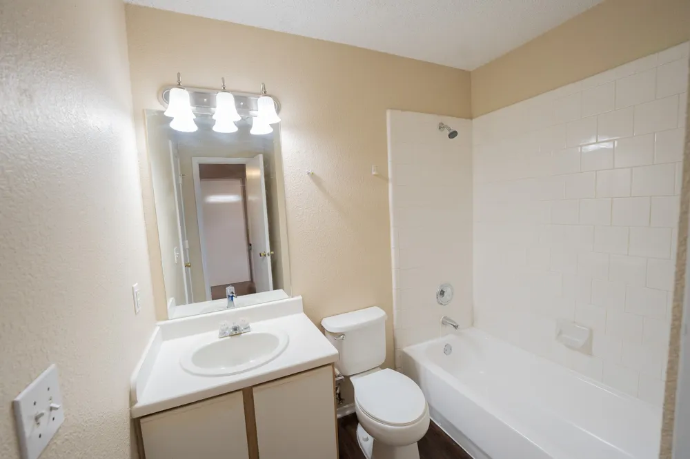 1524 Clemson Drive Glenn Heights, TX 75154