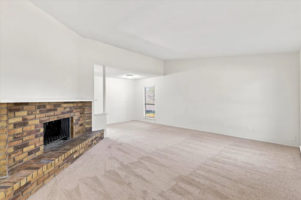 411 Clear Creek Lane Coppell, TX 75019