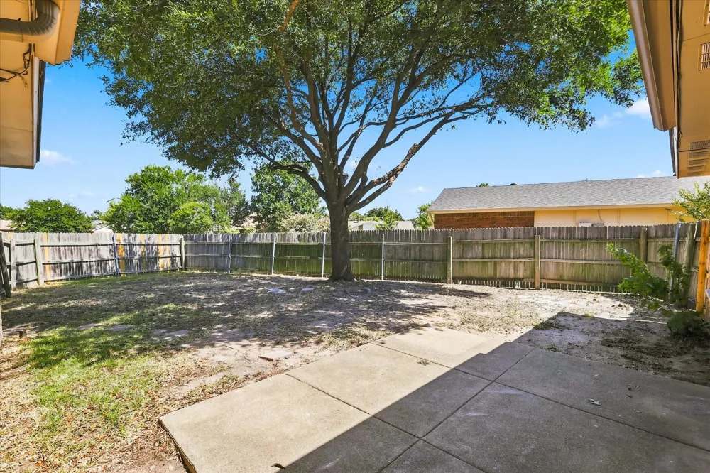 411 Clear Creek Lane Coppell, TX 75019