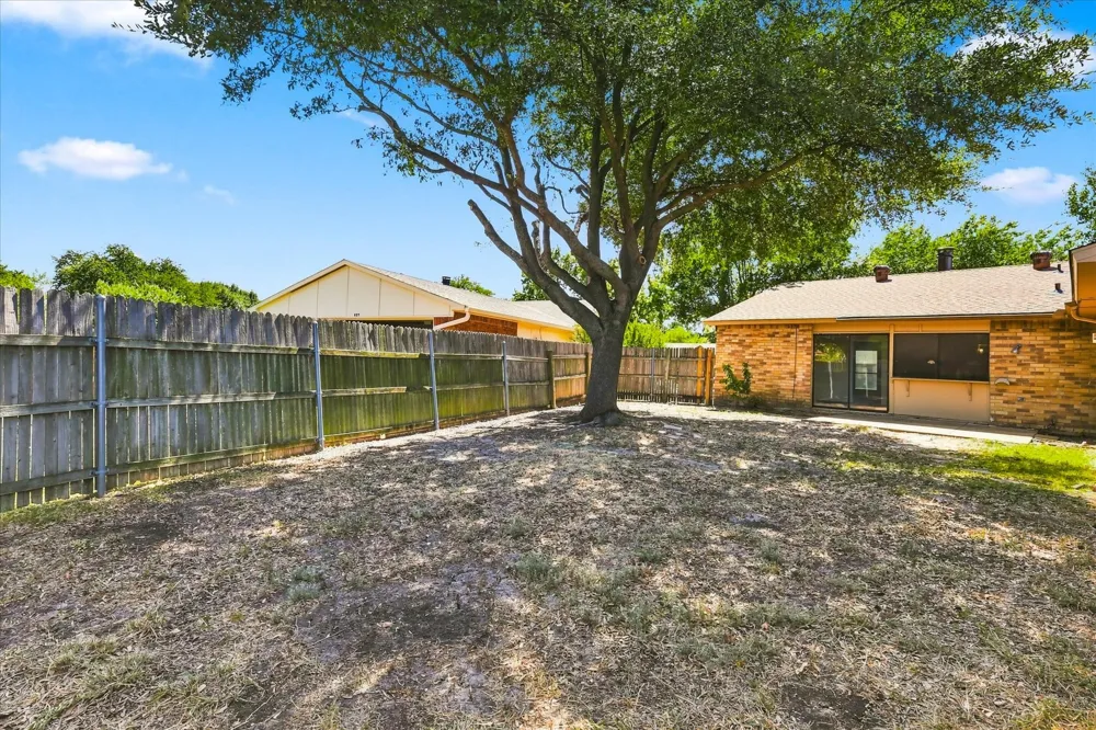 411 Clear Creek Lane Coppell, TX 75019