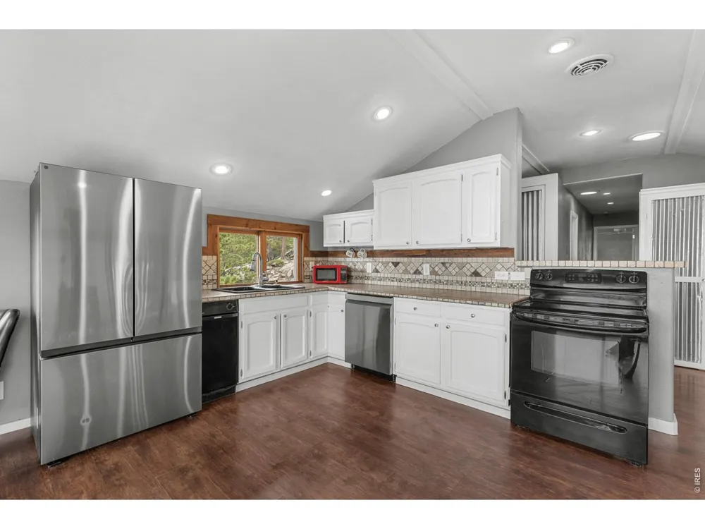 33998 Lyttle Dowdle Drive Golden, CO 80403