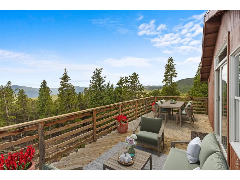 33998 Lyttle Dowdle Drive Golden, CO 80403