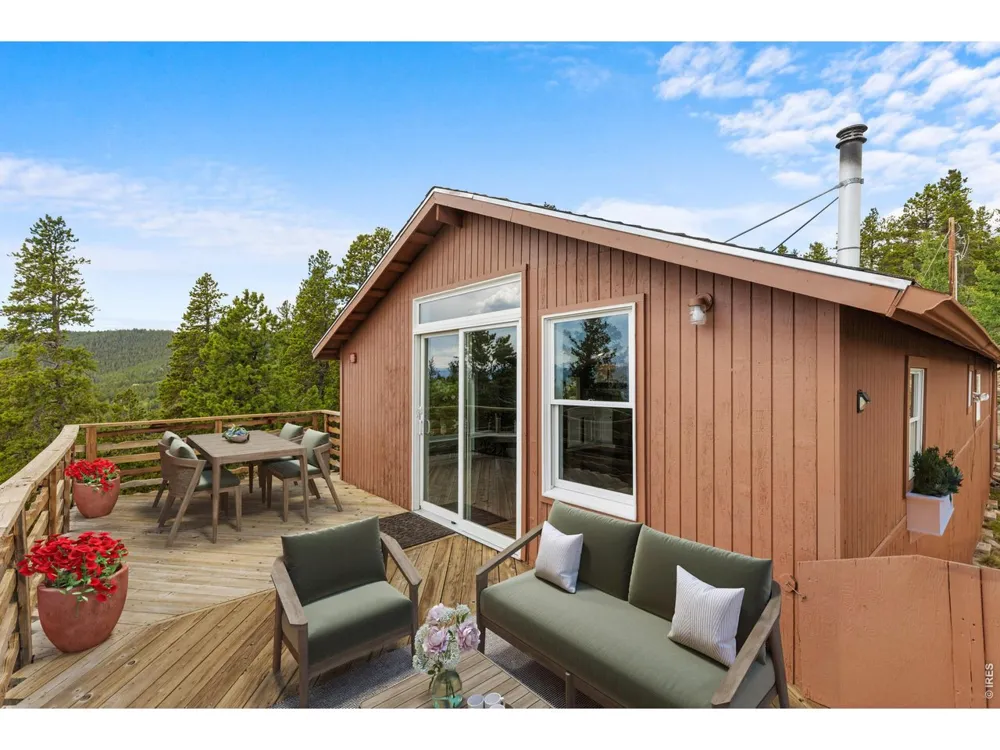 33998 Lyttle Dowdle Drive Golden, CO 80403