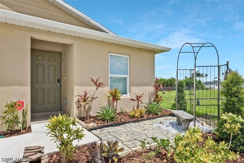 SANTABARBARA BOULEVARD Cape Coral, FL 33993