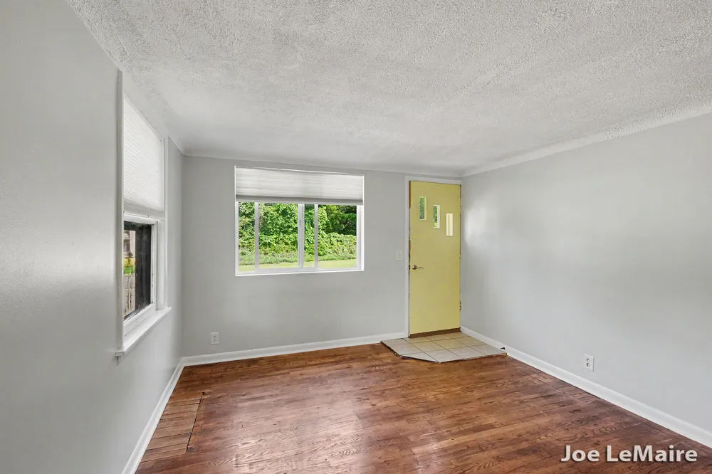 4977 Hunsberger Avenue NE Grand Rapids, MI 49525
