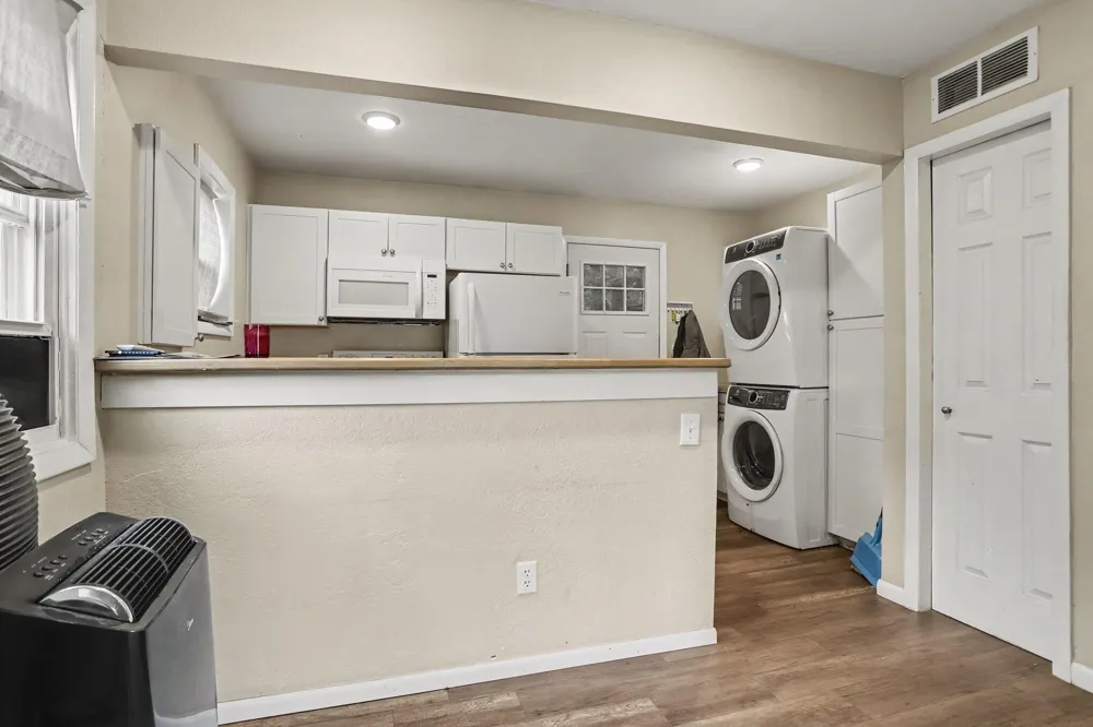 210 W Spaulding Avenue W Battle Creek, MI 49037