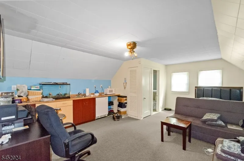 48 Cedarhurst Ave Woodland Park, NJ 07424