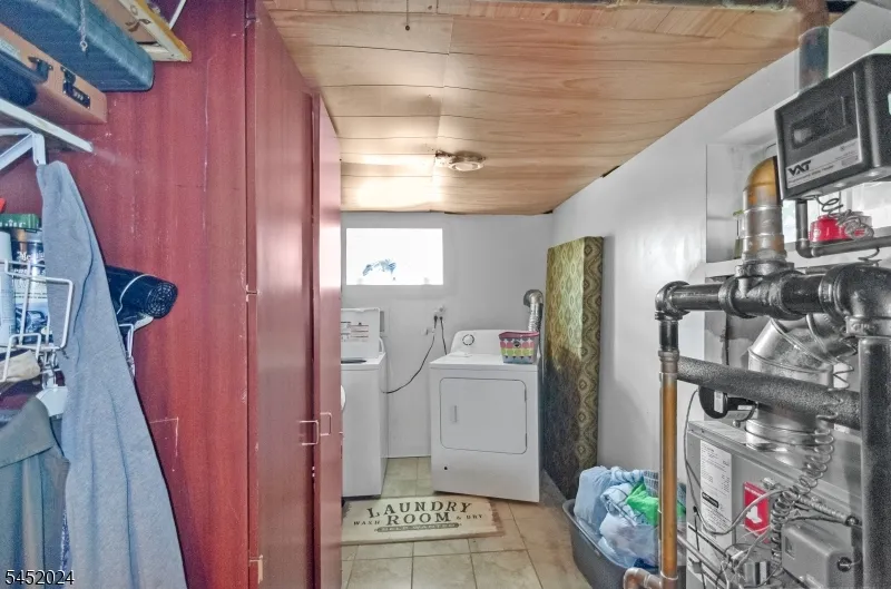 48 Cedarhurst Ave Woodland Park, NJ 07424