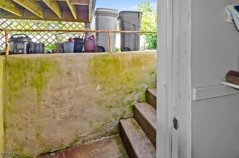 48 Cedarhurst Ave Woodland Park, NJ 07424