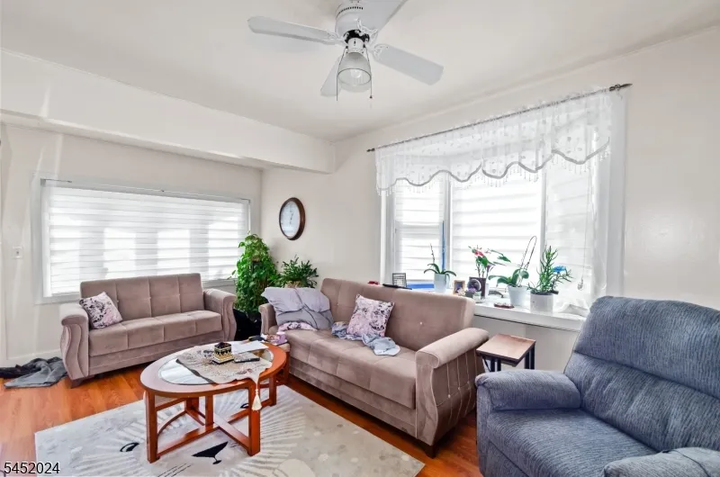 48 Cedarhurst Ave Woodland Park, NJ 07424