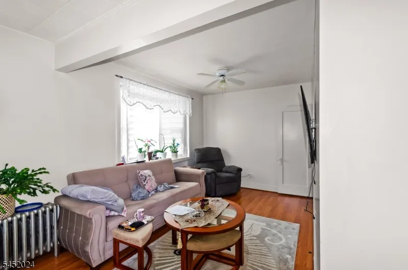 48 Cedarhurst Ave Woodland Park, NJ 07424