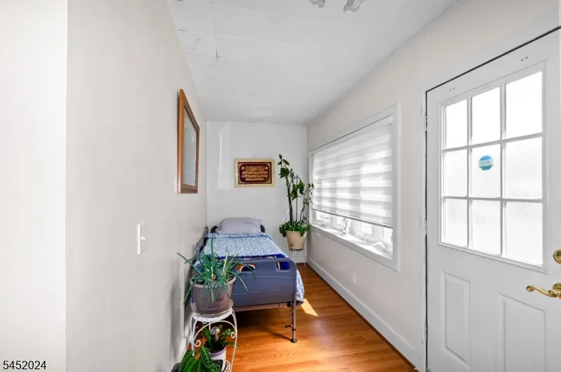 48 Cedarhurst Ave Woodland Park, NJ 07424