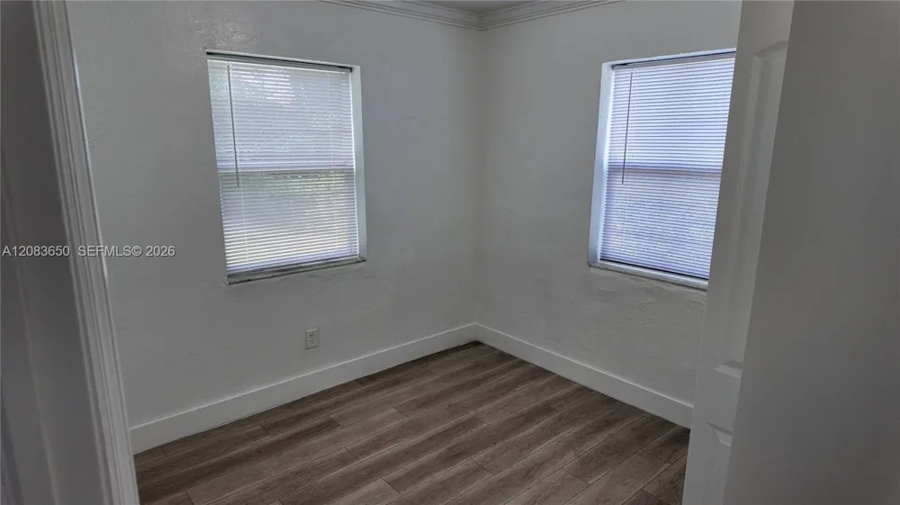 2027 NW 91st St #2025 Miami, FL 33147