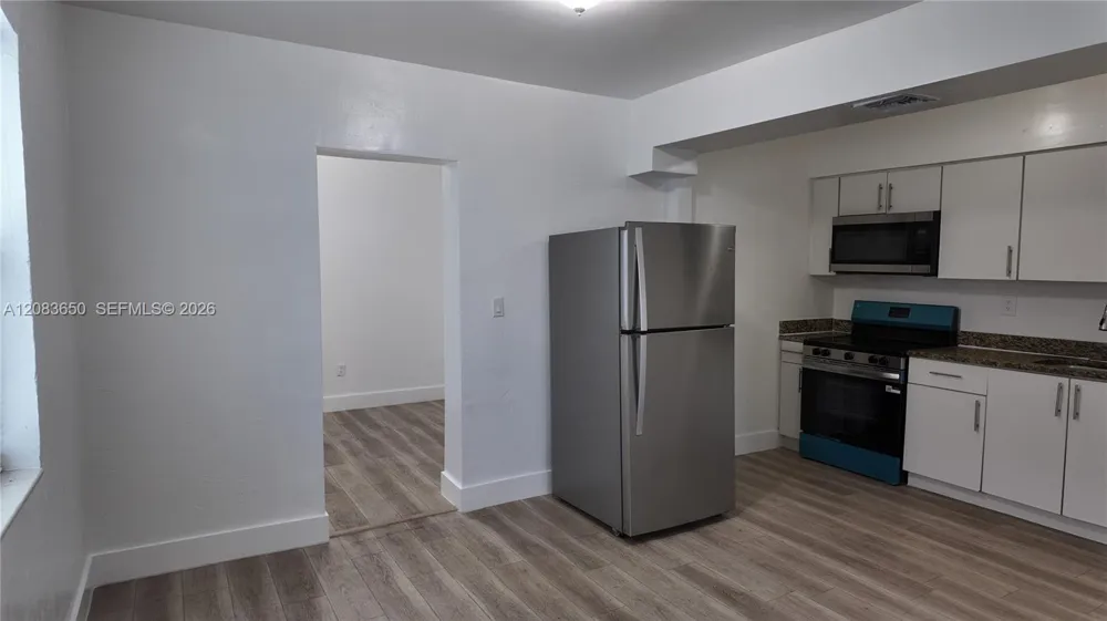 2027 NW 91st St #2025 Miami, FL 33147