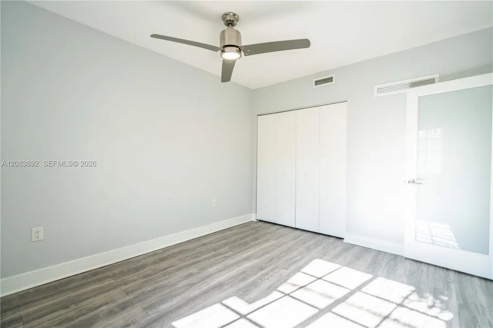 331 85th St #10 Miami Beach, FL 33141
