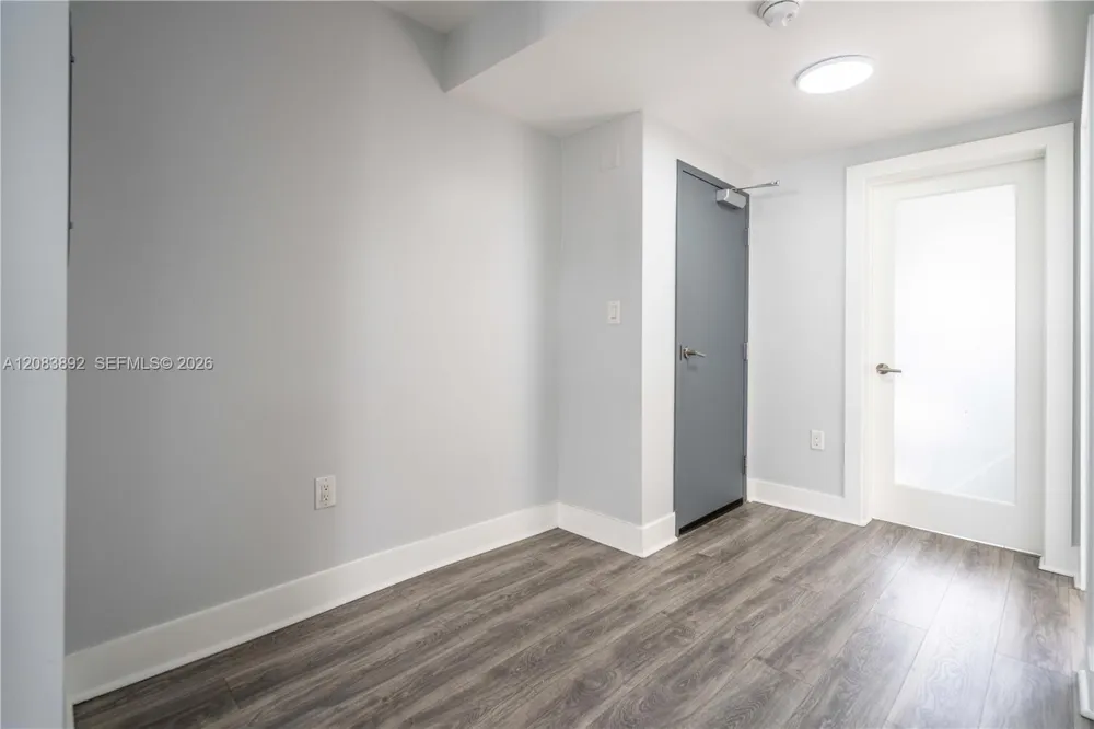331 85th St #10 Miami Beach, FL 33141