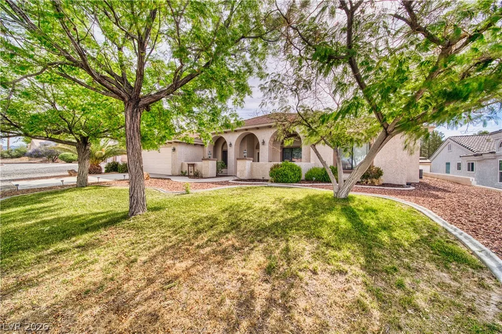 2061 Iroquois Avenue Pahrump, NV 89048