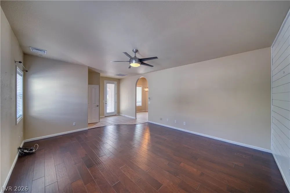 2061 Iroquois Avenue Pahrump, NV 89048