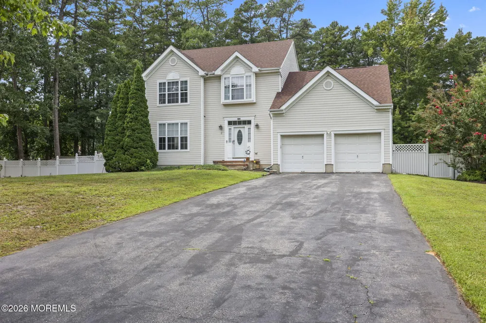 2 Sparrow Court Jackson, NJ 08527