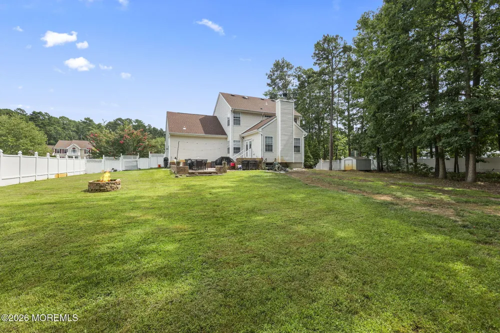 2 Sparrow Court Jackson, NJ 08527