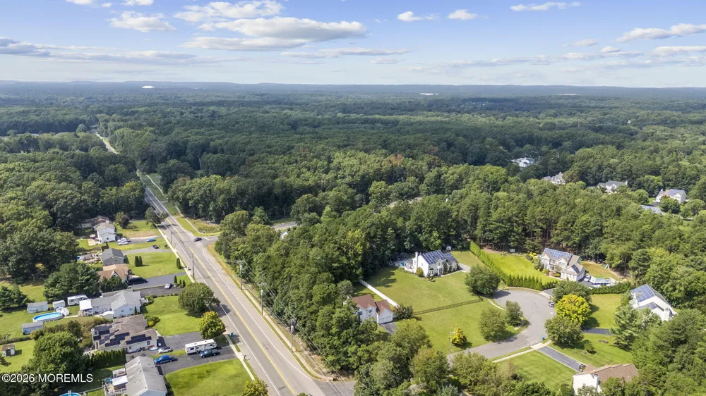 2 Sparrow Court Jackson, NJ 08527