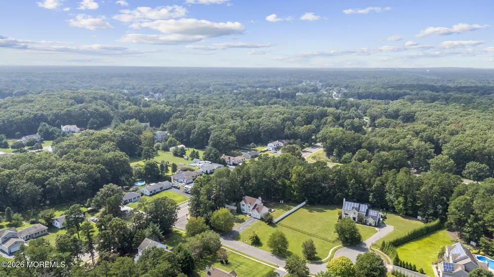 2 Sparrow Court Jackson, NJ 08527